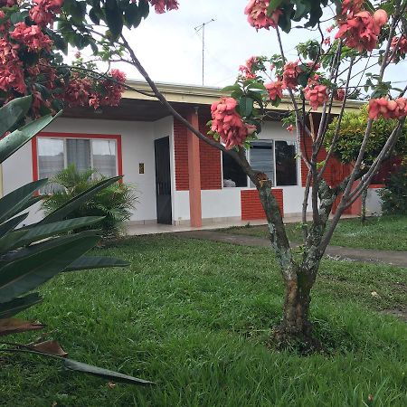 Hotel Your House Rio Segundo Exterior photo